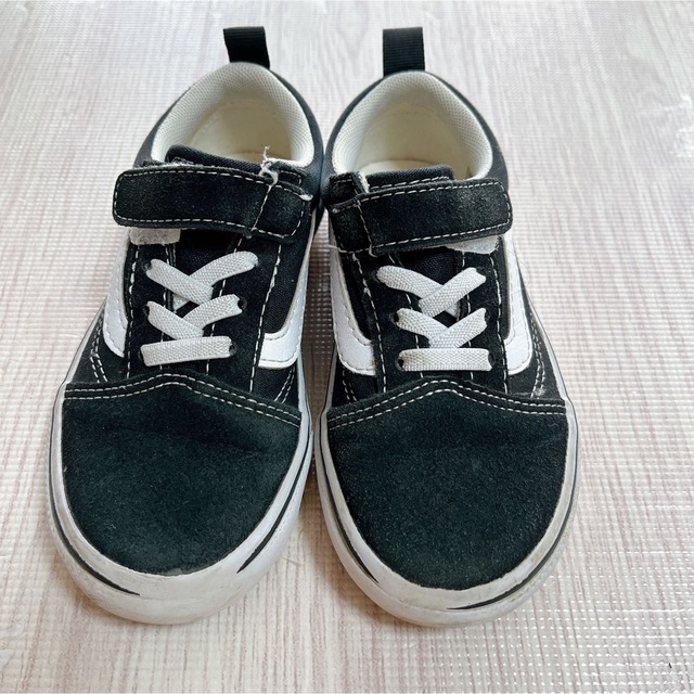 VANS(ヴァンズ)の子供靴　ヴァンズブラック 16㎝ キッズ/ベビー/マタニティのキッズ靴/シューズ(15cm~)(スニーカー)の商品写真