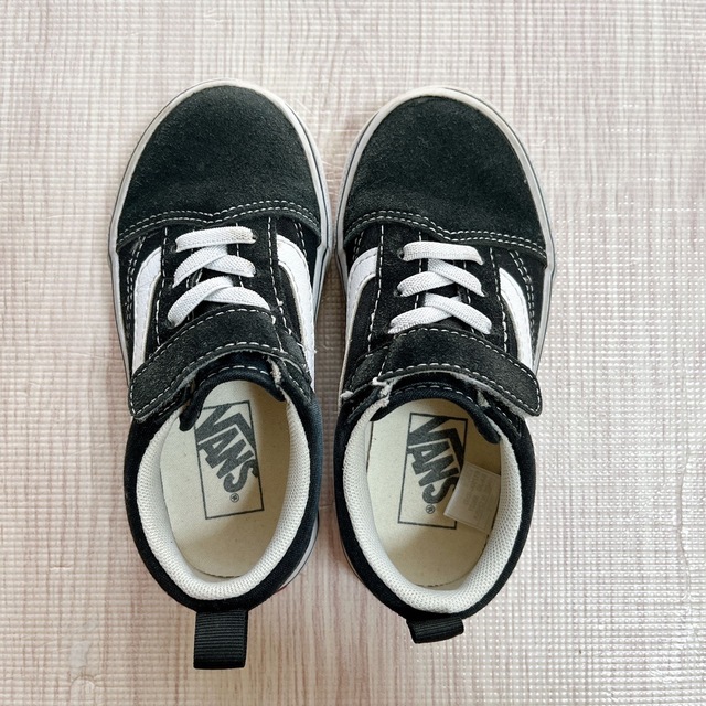 VANS(ヴァンズ)の子供靴　ヴァンズブラック 16㎝ キッズ/ベビー/マタニティのキッズ靴/シューズ(15cm~)(スニーカー)の商品写真