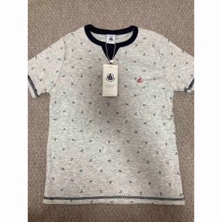 プチバトー(PETIT BATEAU)の【新品　未使用】プチバトー　Tシャツ　8a 128cm(Tシャツ/カットソー)