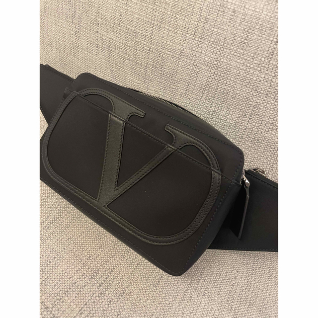 VALENTINO ボディショルダーバッグ