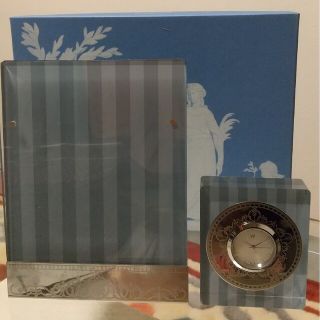 【送料無料！！】ＷＥＤＧＷＯＯＤ 時計と写真立て(*^^*)♪7344円時計定価