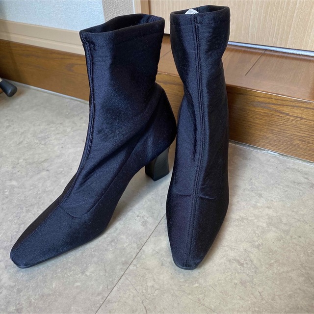 新品未使用品 ダイアナ ショートブーツ - ブーツ