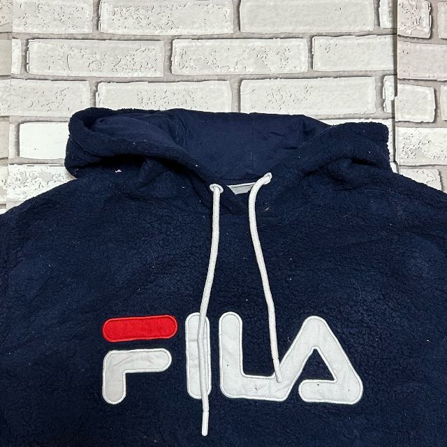 FILA(フィラ)のゆるだぼ FILA フリース パーカー ロゴワッペン付き ネイビー メンズXL メンズのトップス(パーカー)の商品写真