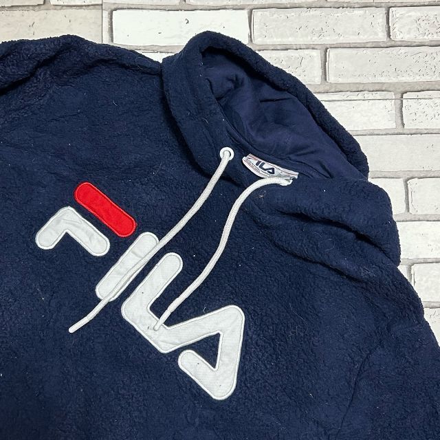 FILA(フィラ)のゆるだぼ FILA フリース パーカー ロゴワッペン付き ネイビー メンズXL メンズのトップス(パーカー)の商品写真