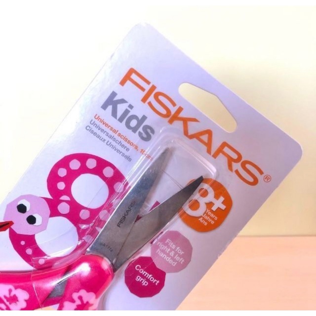 ↓【FISKARS®︎】フィスカース　kidsハサミ　両利き用 インテリア/住まい/日用品の文房具(はさみ/カッター)の商品写真