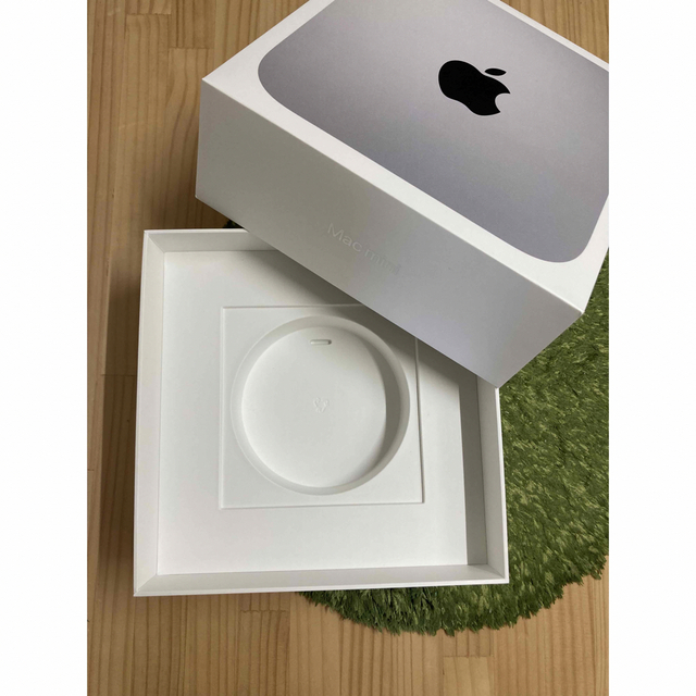 Apple(アップル)の【空箱】Apple Mac mini MGNT3J/A シルバー スマホ/家電/カメラのスマホアクセサリー(その他)の商品写真