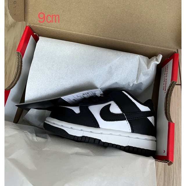 NIKE(ナイキ)のNike TD Dunk Low White/Black パンダ キッズ/ベビー/マタニティのベビー靴/シューズ(~14cm)(スニーカー)の商品写真