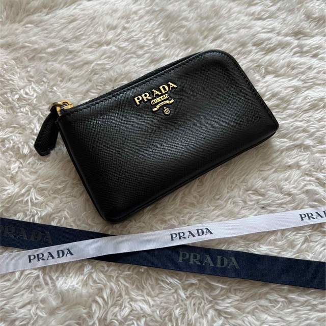 美品 PRADA プラダ 小銭入れ 財布 L字ファスナー