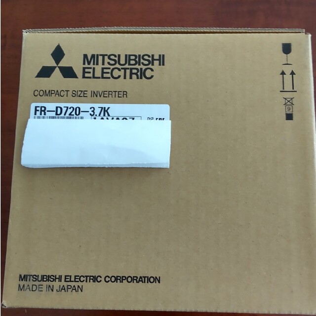 三菱電機 インバータ 三相200V FR-D720-3.7K　新品未使用正規品