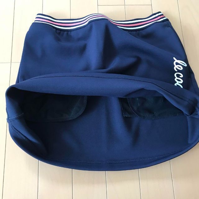 le coq sportif(ルコックスポルティフ)の7号★新品未使用★ルコックスポルティフゴルフ★スカート★NAVY スポーツ/アウトドアのゴルフ(ウエア)の商品写真