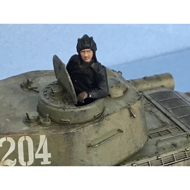 1/35 T-34/85 ドラゴン製　完成品