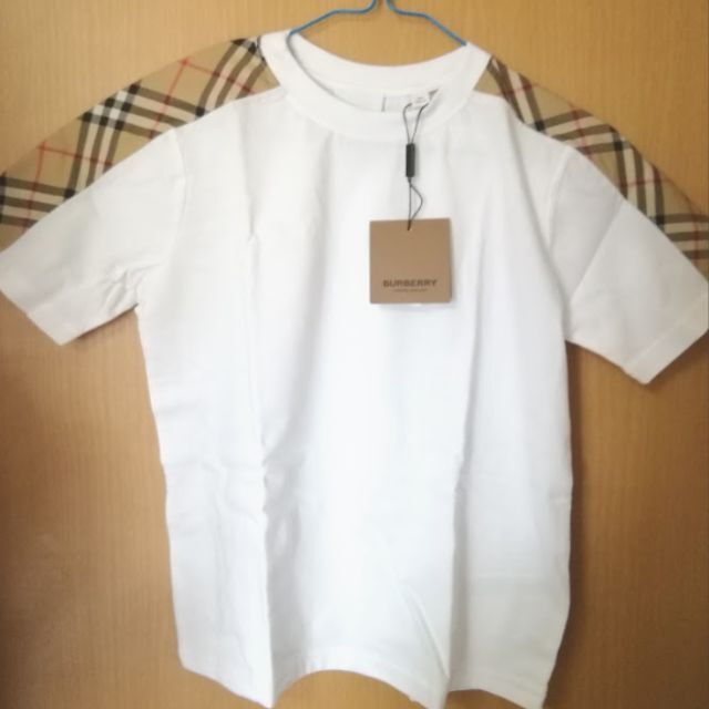 BURBERRY(バーバリー)の●新品/正規品● BURBERRY 肩 ヴィンテージ チェック Tシャツ レディースのトップス(Tシャツ(半袖/袖なし))の商品写真