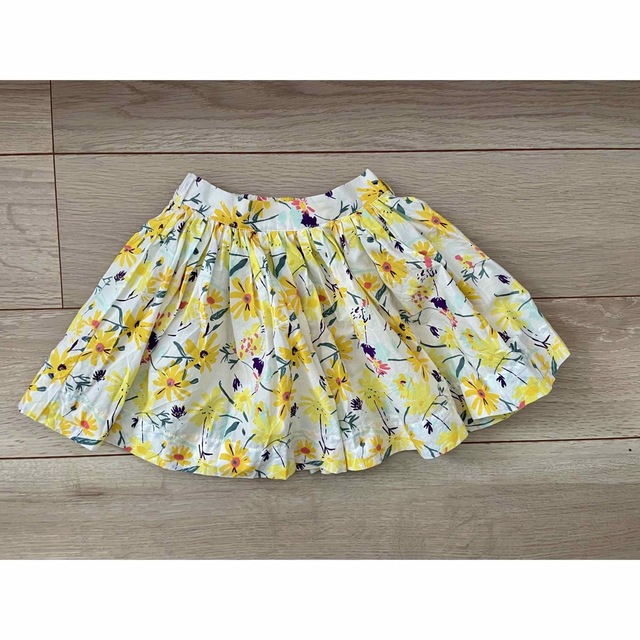 PETIT BATEAU(プチバトー)のプチバトー  プリントスカート　花柄　イエローフラワー　4ans 104cm  キッズ/ベビー/マタニティのキッズ服女の子用(90cm~)(スカート)の商品写真