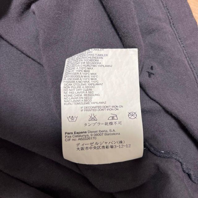 DIESEL(ディーゼル)のDIESEL ディーゼル　メンズ　半袖　Vネック　Tシャツ　古着　Sサイズ メンズのトップス(Tシャツ/カットソー(七分/長袖))の商品写真