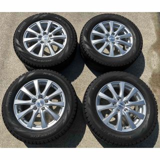 新型ヴェゼル 215/60R16 95Qスタッドレスタイヤホイール付 4本セットの