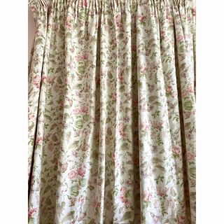 ローラアシュレイ カーテンの通販 100点以上 | LAURA ASHLEYの ローラアシュレイ カーテンの通販 100点以上 | LAURA ASHLEYの