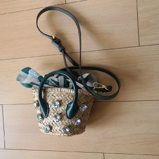 ザラ(ZARA)のZARA美品ミニバッグショルダーかごビジュ大人可愛グリーン緑人気斜めかけ未使用(かごバッグ/ストローバッグ)