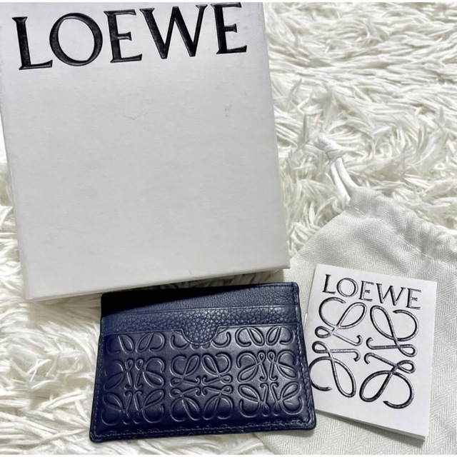 超美品】☆LOEWE☆パスケース☆定期入れ☆箱付き☆ネイビー☆アナグラム-