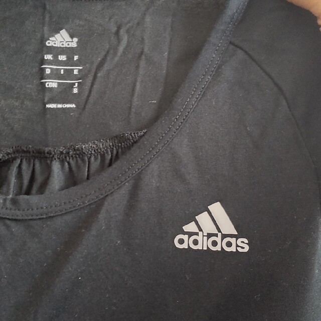 adidas(アディダス)のadidas 半袖 レディースのトップス(Tシャツ(半袖/袖なし))の商品写真