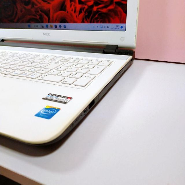 ノートパソコンWindows11カメラ付き簡単すぐ使えるPC 初心者おすすめ ノートパソコンWindows11カメラ付き簡単すぐ使えるPC 初心者おすすめ