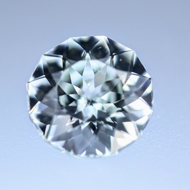 カラーレスジルコン　0.60ct. 6