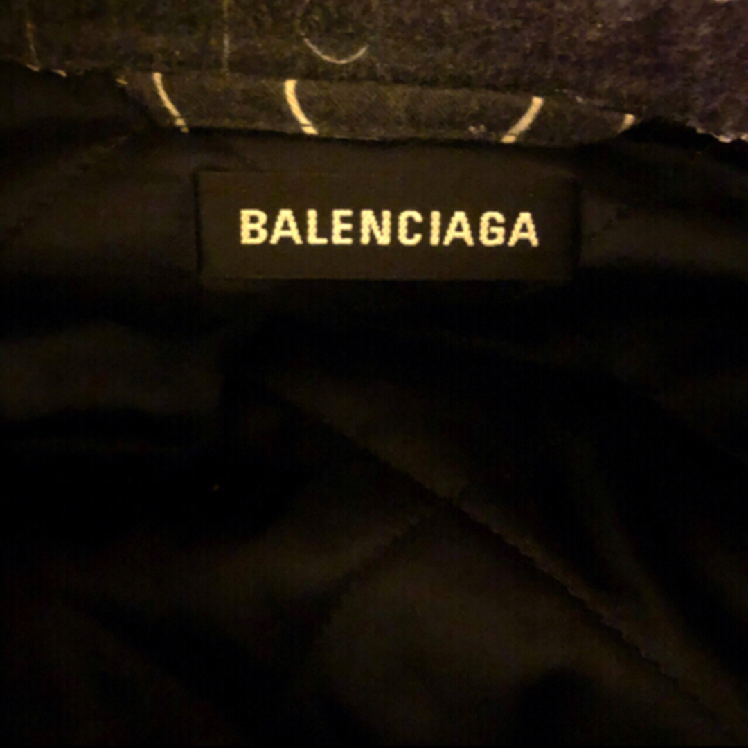 Balenciaga(バレンシアガ)のBALENCIAGA Oversized Padded Shirt  メンズのトップス(シャツ)の商品写真