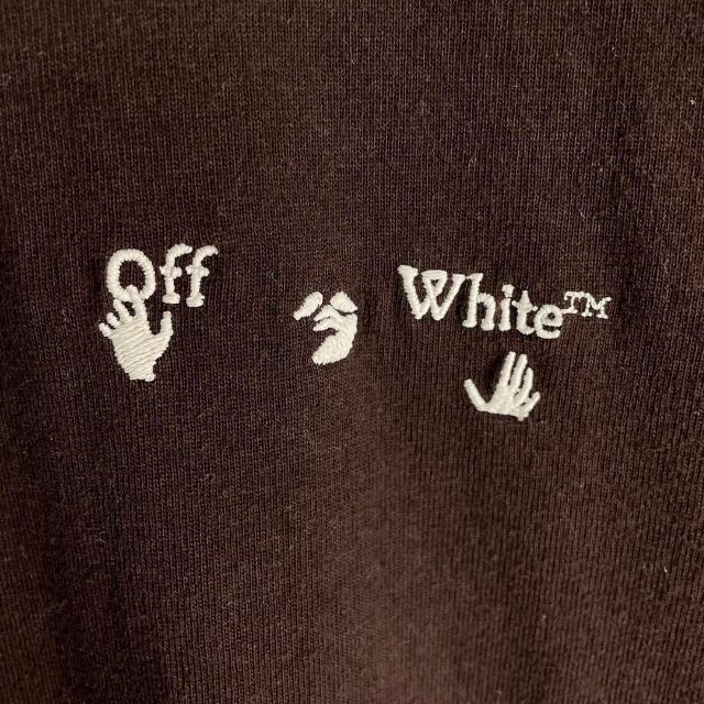 7290【希少デザイン】オフホワイト☆ワンポイントロゴ人気カラーtシャツ　美品
