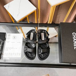 い出のひと時に、とびきりのおしゃれを! Chanel デニム フットベッド