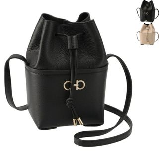 フェラガモ ミニバッグの通販 100点以上 | Ferragamoを買うならラクマ フェラガモ ミニバッグの通販 100点以上 | Ferragamoを買うならラクマ