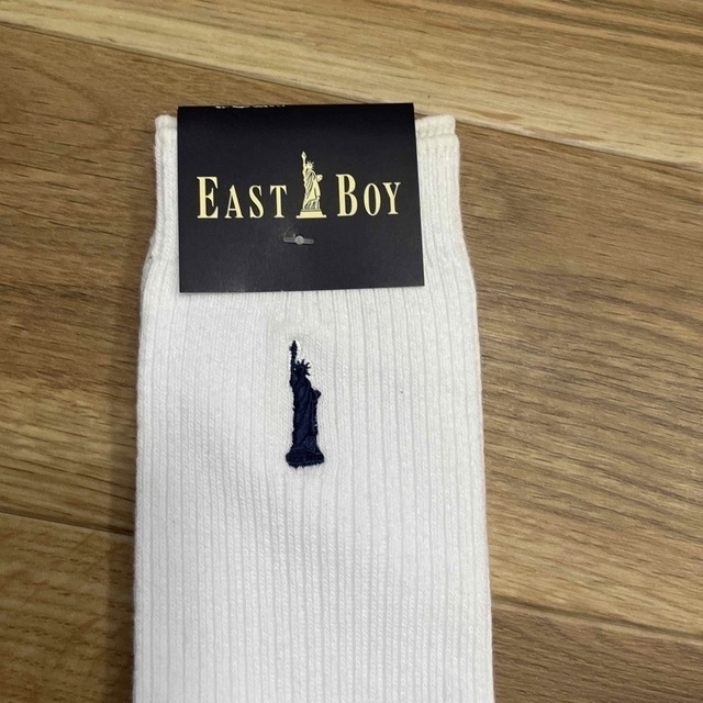 EASTBOY(イーストボーイ)のEAST BOY ハイソックス　23〜25  新品✨ レディースのレッグウェア(ソックス)の商品写真