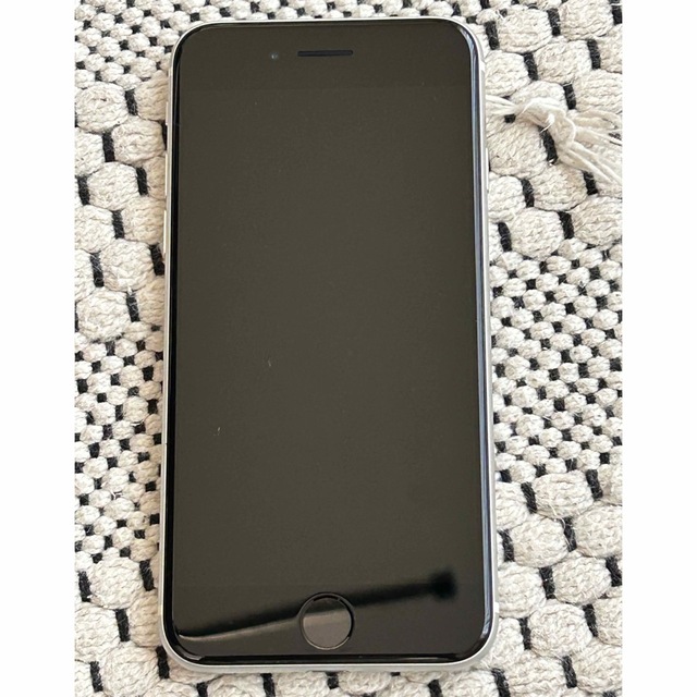 美品 iPhone SE 第2世代 ホワイト128 GB