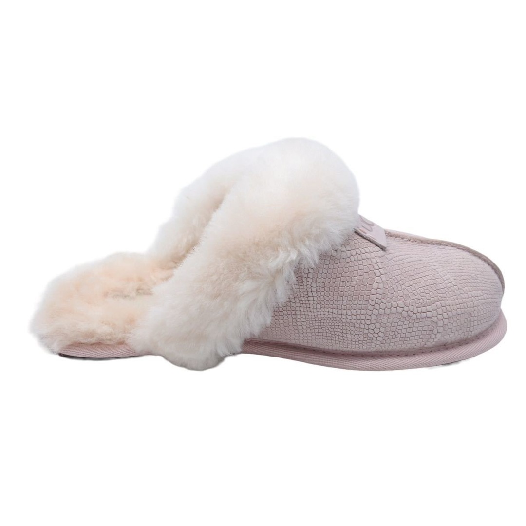 UGG - 新品未使用 UGG アグ サンダル UGG Scuffette II スネーク