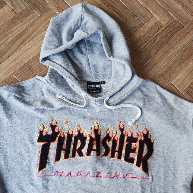 スラッシャー THRASHER プルオーバーパーカー