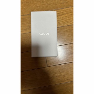 AQUOS - AQUOS sense6 6GB/128GB (ライトカッパー) カバー付き