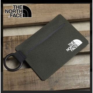 ザノースフェイス(THE NORTH FACE)の【未開封新品】ノースフェイス　パスケース　カードホルダー　定期券入れ　希少カラー(パスケース/IDカードホルダー)