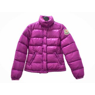 モンクレール(MONCLER)の【人気☆中古品】MONCLER
ダウンジャケット 　 明るい紫色系(葡萄色系) ナイロン100％、ダウン90％、フェザー10％ アウター　防寒　レディース　シンプル　おしゃれ　人気　定番　カジュアル【中古】松山久万ノ台店(その他)