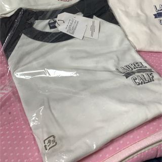 ロデオクラウンズ　Tシャツ(シャツ/ブラウス(半袖/袖なし))