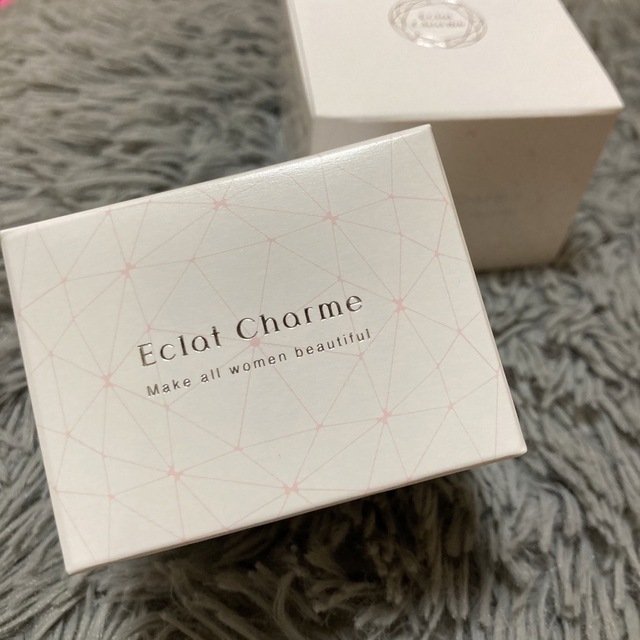 ⭐︎新品未開封　エクラシャルム　Eclat Charme