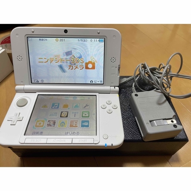 ニンテンドー3DS(ニンテンドー3DS)のNintendo 3DS  LL 本体ミント/ホワイト エンタメ/ホビーのゲームソフト/ゲーム機本体(家庭用ゲーム機本体)の商品写真