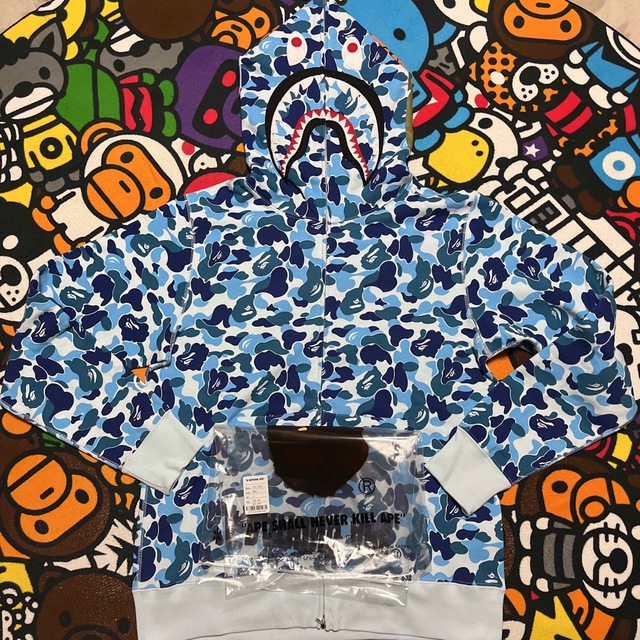 APE BAPE KAWS SHARK HOODIE シャークパーカー　CAMOパーカー