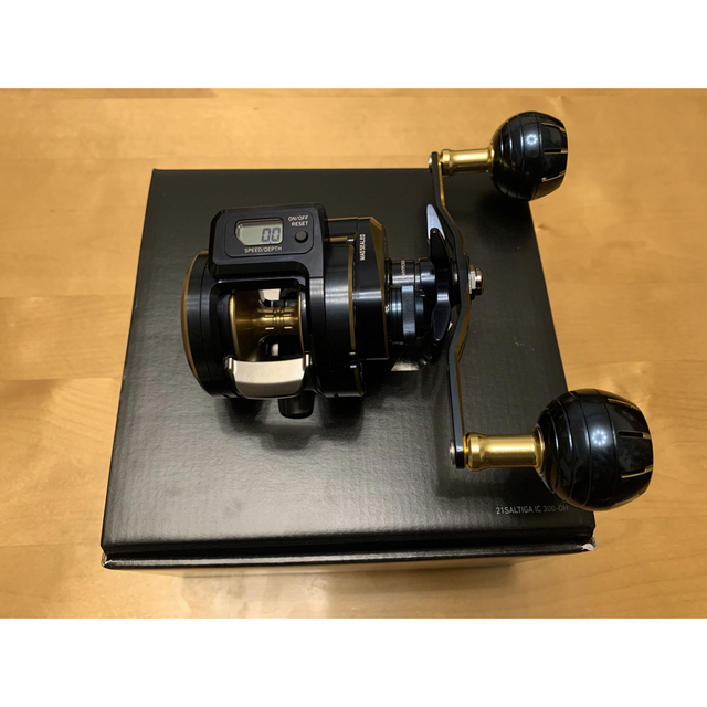 アウター ジャケット 【新品・送料込】ダイワ 23ソルティガ IC 300-DH
