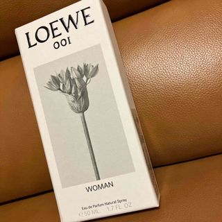 ロエベ(LOEWE)のロエベ　001 woman オードパルファム　50ml(その他)