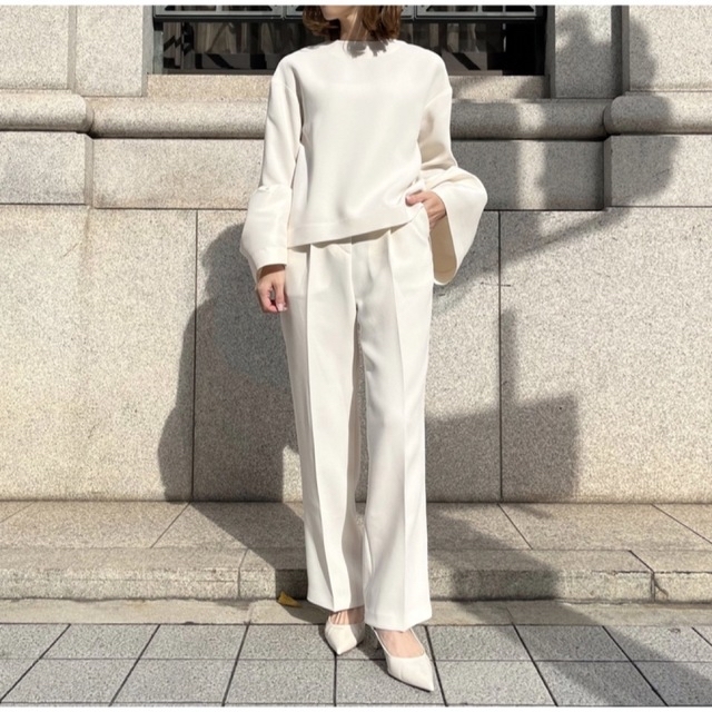 heve へイヴ タックワイドパンツ アイボリー-eastgate.mk
