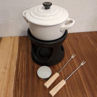 ルクルーゼ(LE CREUSET)の★みゅん!!!様専用★ル・クルーゼ　ミニフォンデュ鍋(白)セット(収納/キッチン雑貨)