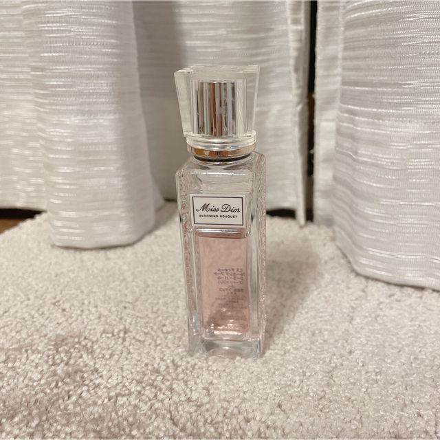 Dior(ディオール)のミス ディオール ブルーミング ブーケ ローラー パール  20ml コスメ/美容の香水(香水(女性用))の商品写真