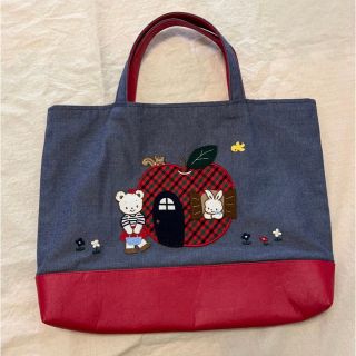 ファミリア(familiar)のファミリア　デニムバッグ　バースデー企画　りんご刺繍(トートバッグ)