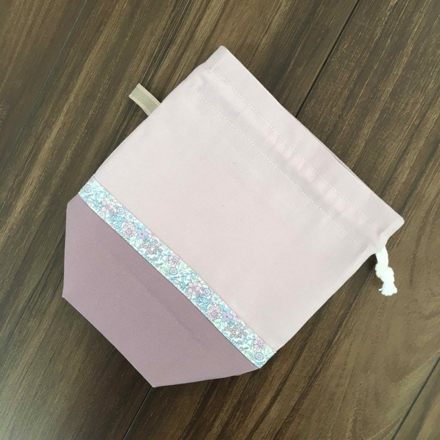 コップ袋　くすみピンク/小花 ハンドメイドのハンドメイド その他(その他)の商品写真