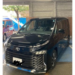 トヨタ(トヨタ)の【ほぼ新車】トヨタ　ヴォクシー　走行14000キロ❗️フル装備(車体)