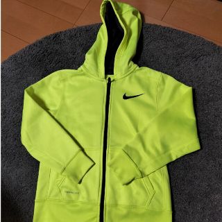 ナイキ(NIKE)の専用　ナイキ　パーカー(ジャケット/上着)