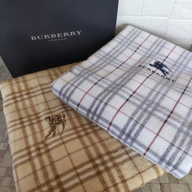 BURBERRY - 新品未使用 バーバリーBURBERRY 綿毛布·タオルシーツの通販